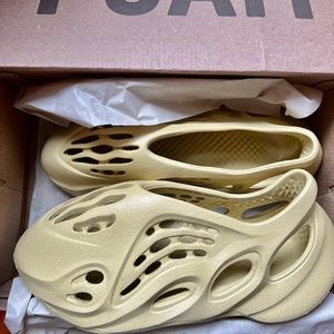 Adidas Yeezy Foam Runner